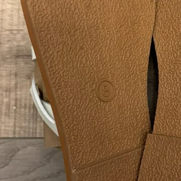 Universal Threads Women's Sandals US 8 - Picture 3 of 3